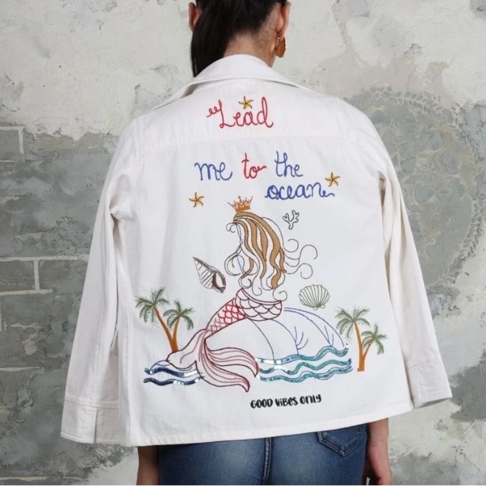 AVANI DEL AMOUR - MERMAID EMBROIDERD JACKET - Small - NWT!